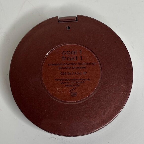 Mineral Fusion Pressed Powder Foundation Cool 1 0.32 oz / 9g Compact Light Shade - Picture 3 of 3